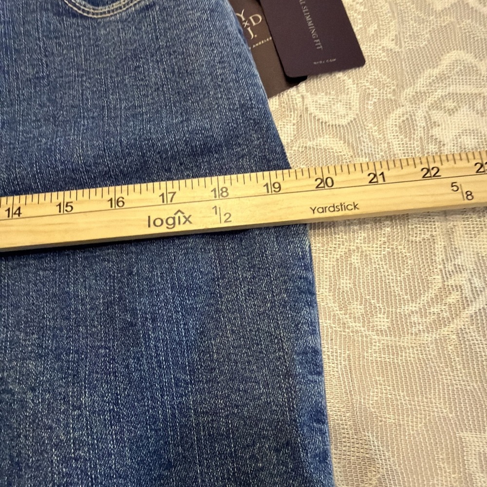 New NYDJ Marilyn Button Hem Straight Leg Capri Cuffed Jeans 14P/W34/L19 - Picture 10 of 13